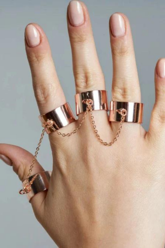 Misha Linked Chain Ring