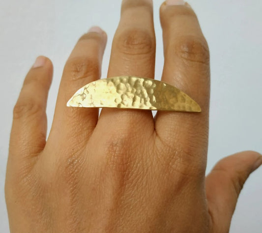 Avellino-Organic Hammered Statement Ring-03